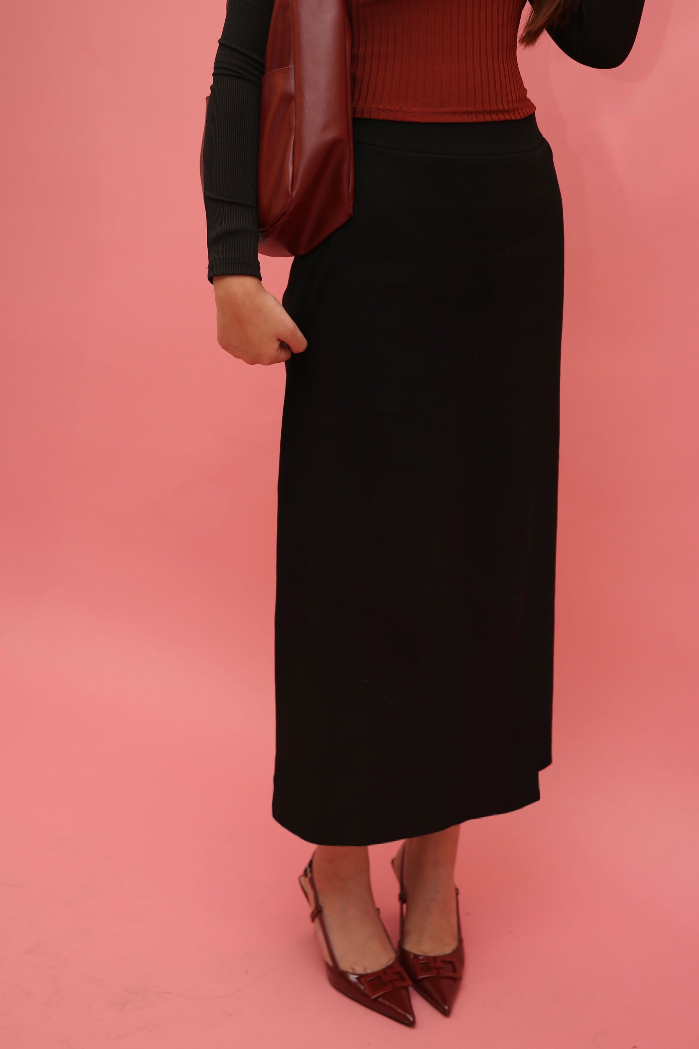 Knitted Straight Cut Black Skirt