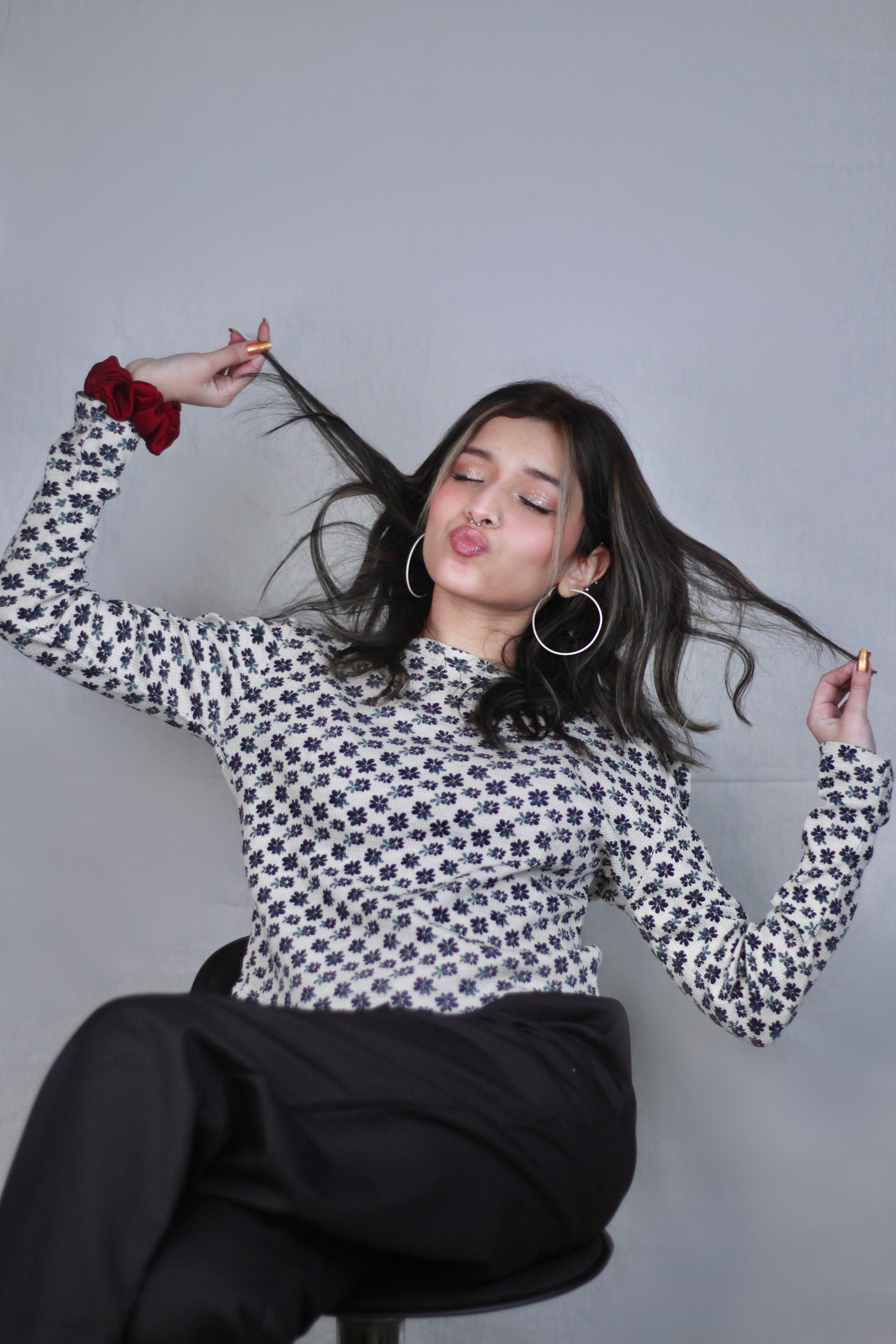 Black & White Floral Rib-Knit Fitted Top