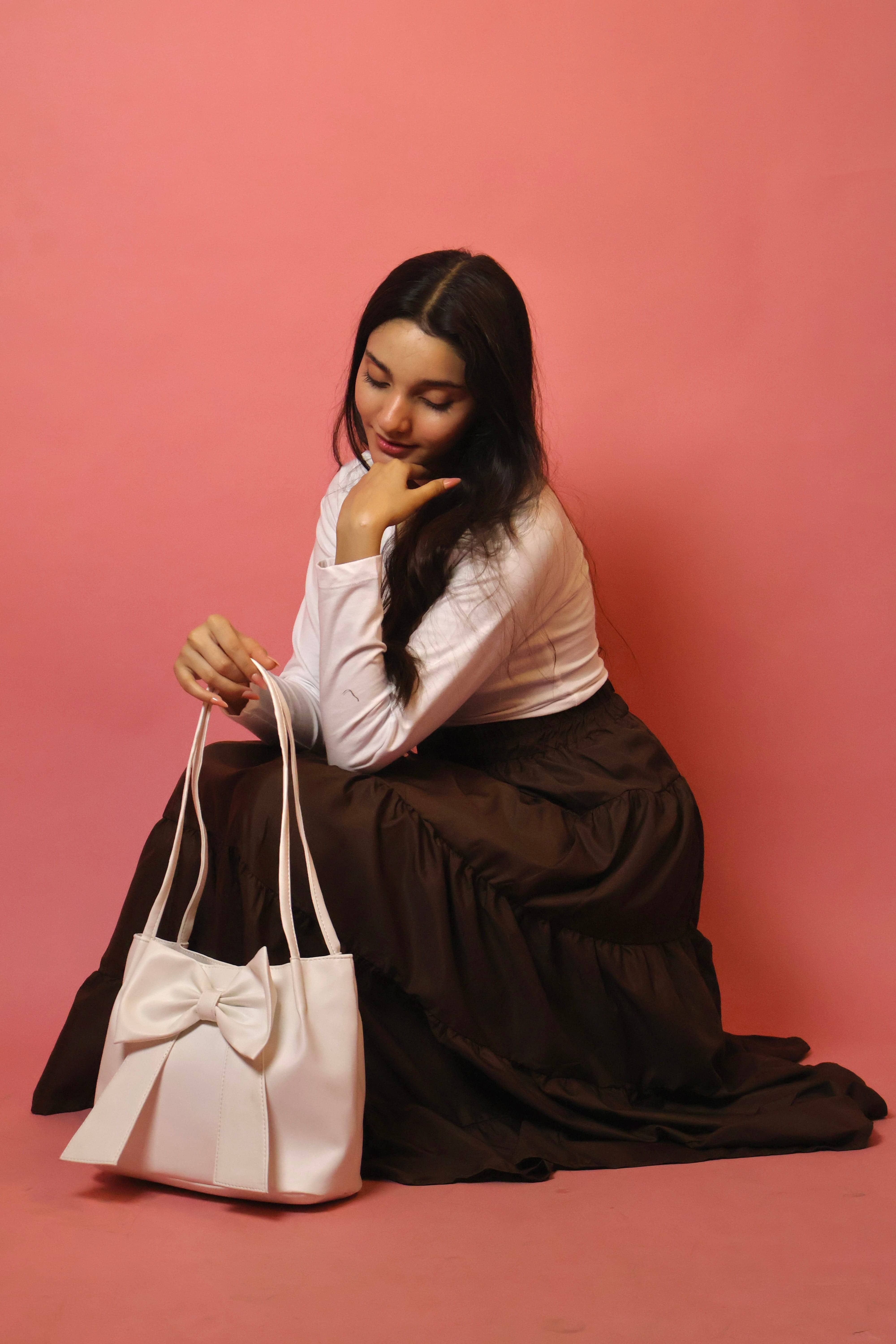 White Soft Bow Hand Bag
